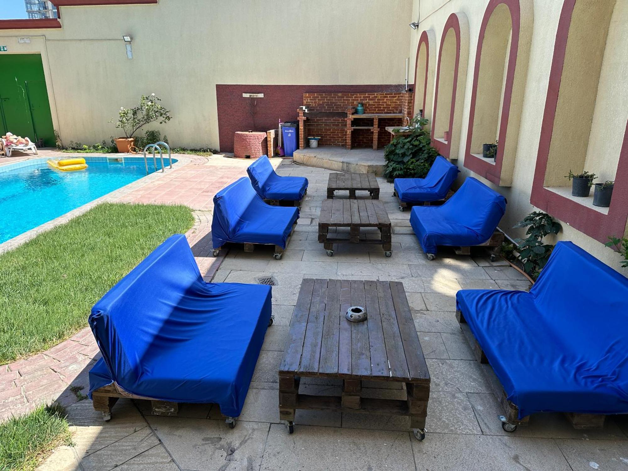 Red Roof Seaview Hotel Баку Экстерьер фото