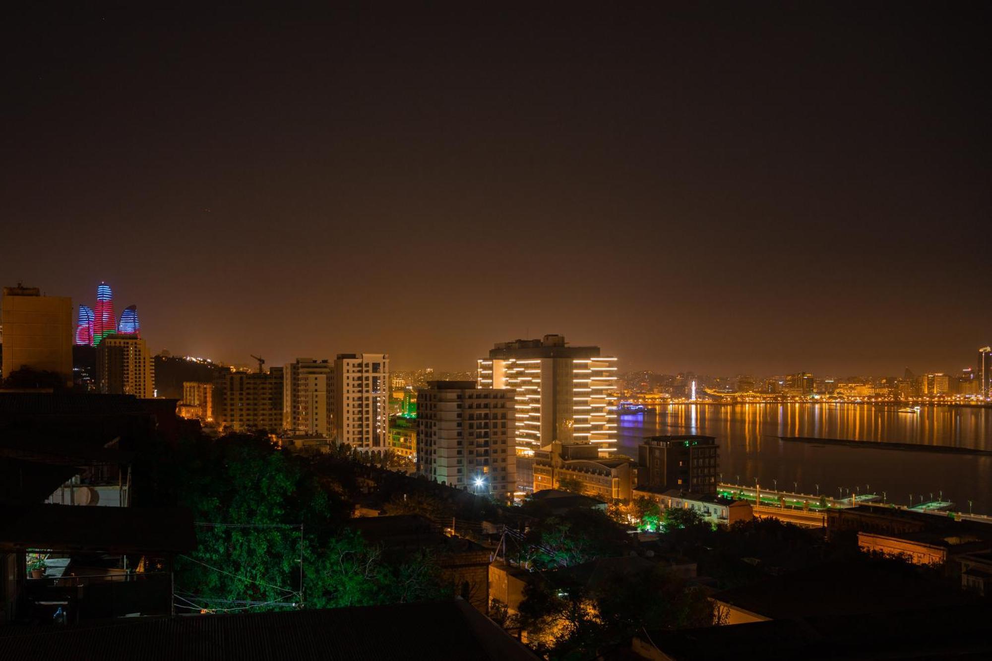 Red Roof Seaview Hotel Баку Экстерьер фото