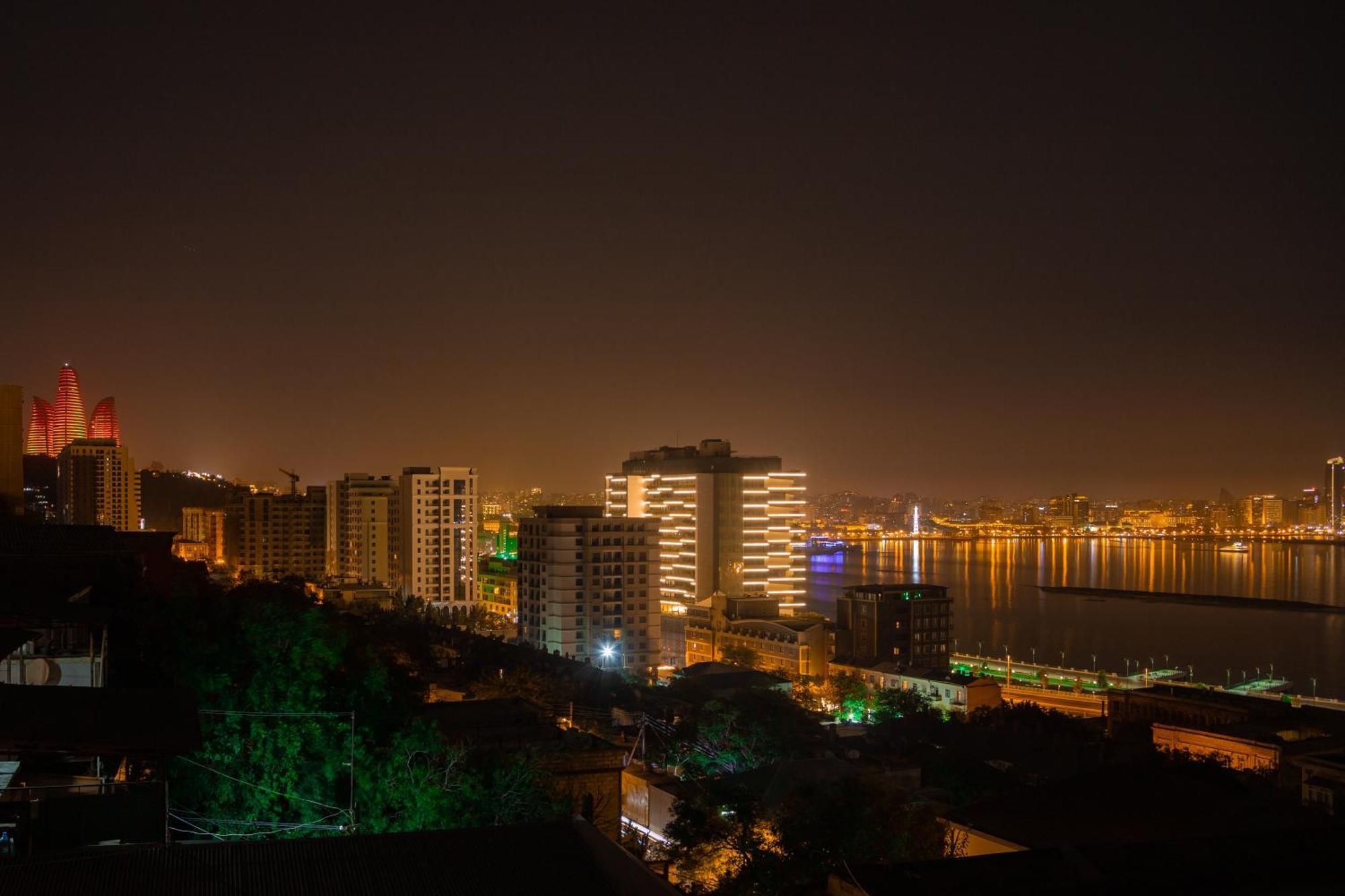 Red Roof Seaview Hotel Баку Экстерьер фото